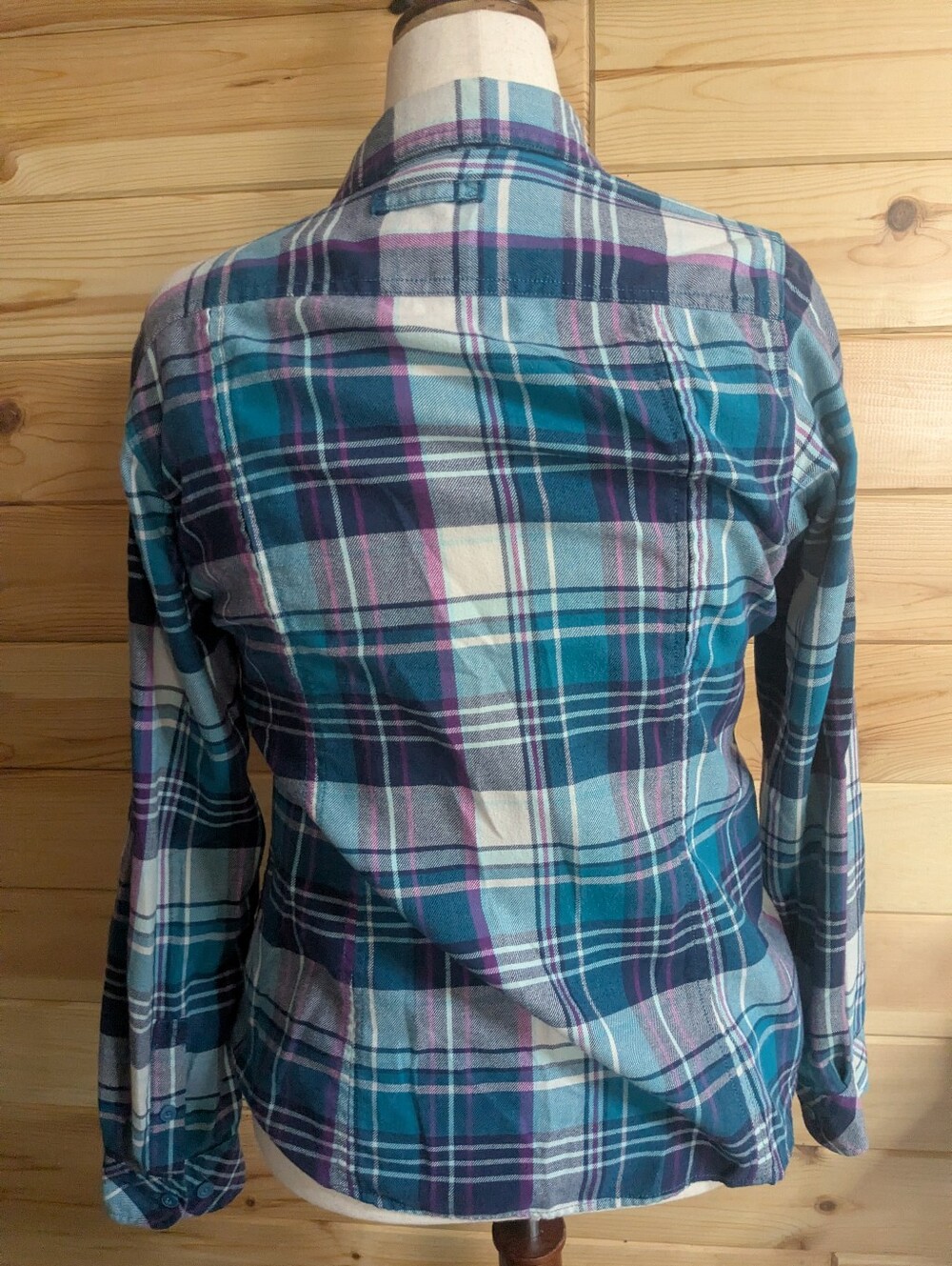 Duluth Trading Company Ladies Medium Plaid Multicolor Button Down Long sleeve - Picture 2 of 7